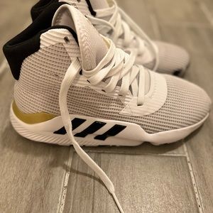 Adidas Pro Bounce Hi 2019